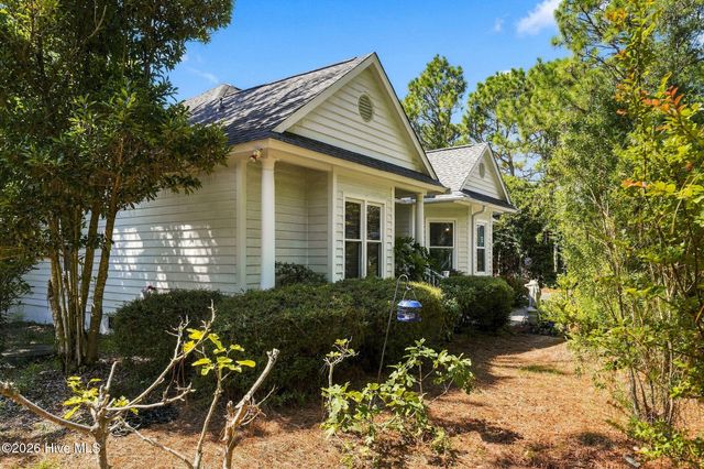 4149 Carlyle Place SE, Southport, NC 28461