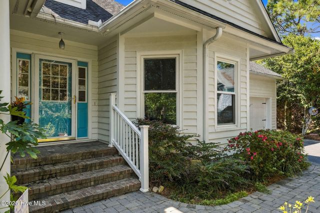 4149 Carlyle Place SE, Southport, NC 28461