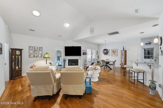 4149 Carlyle Place SE, Southport, NC 28461