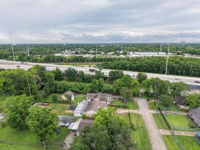 1213 Post Street, Houston, TX 77022