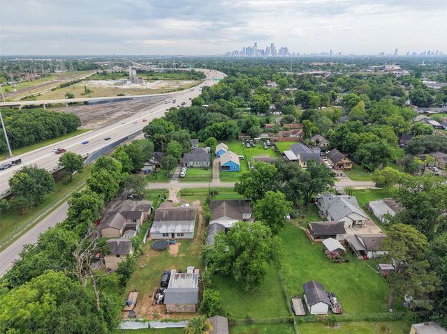 1213 Post Street, Houston, TX 77022