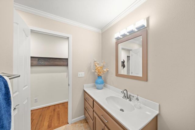 212 Elysian Pl, Grass Valley, CA 95945