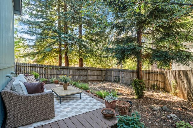 212 Elysian Pl, Grass Valley, CA 95945
