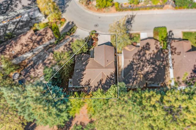 212 Elysian Pl, Grass Valley, CA 95945