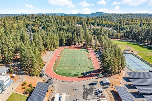 212 Elysian Pl, Grass Valley, CA 95945