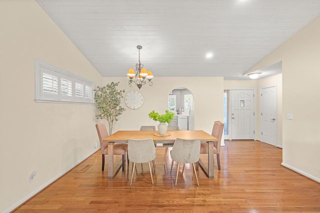 212 Elysian Pl, Grass Valley, CA 95945