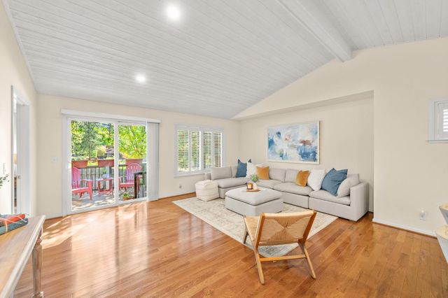 212 Elysian Pl, Grass Valley, CA 95945