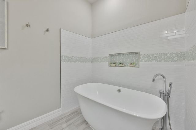 18824 ALDER GLEN DRIVE, Lutz, FL 33558