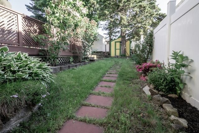 592 Mountain Ave, Revere, MA 02151