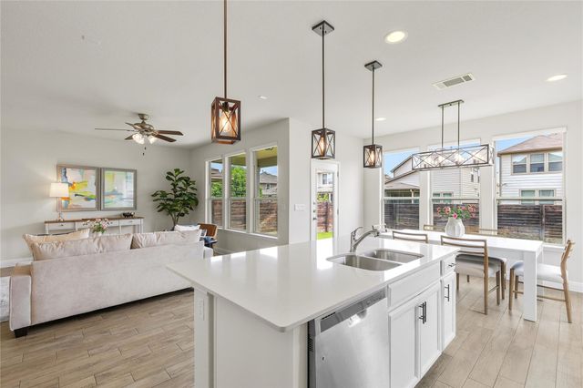 14003 Osmarea DR 91, Austin, TX 78717