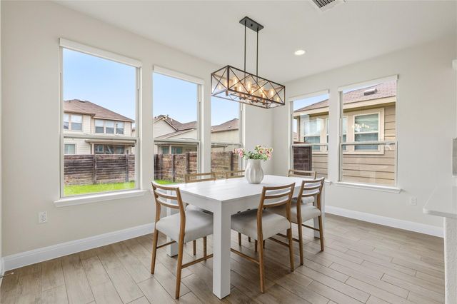 14003 Osmarea DR 91, Austin, TX 78717