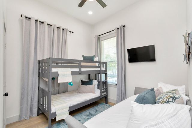 804 34th Street, Galveston, TX 77550