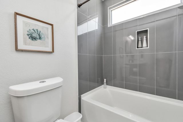 804 34th Street, Galveston, TX 77550
