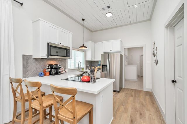 804 34th Street, Galveston, TX 77550