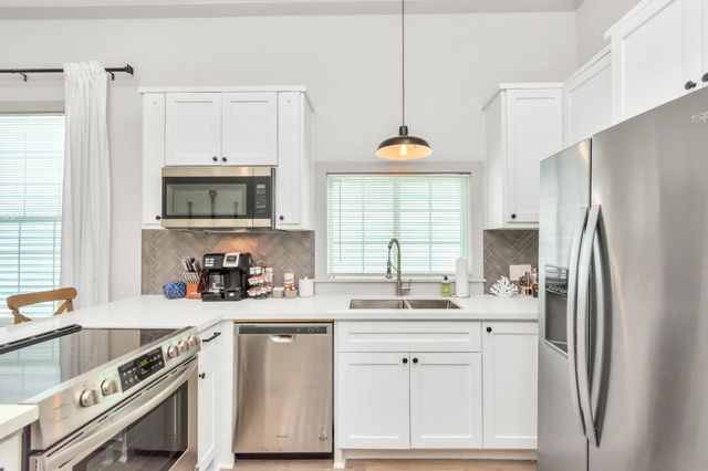804 34th Street, Galveston, TX 77550