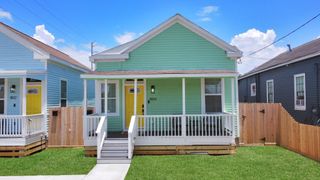 804 34th Street, Galveston, TX 77550