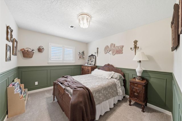 3037 Longwood Lane, Dickinson, TX 77539
