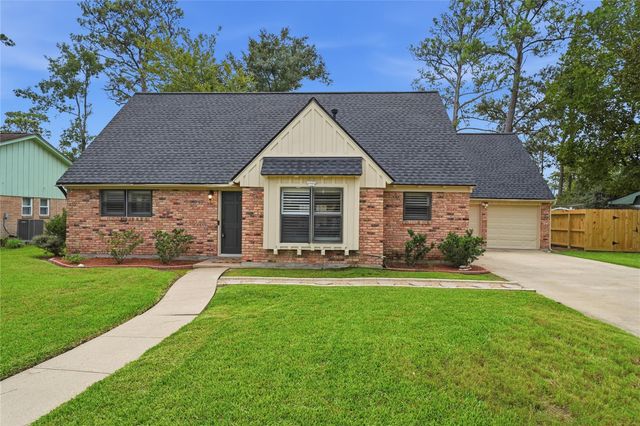 3037 Longwood Lane, Dickinson, TX 77539