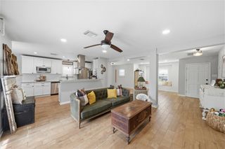 3037 Longwood Lane, Dickinson, TX 77539