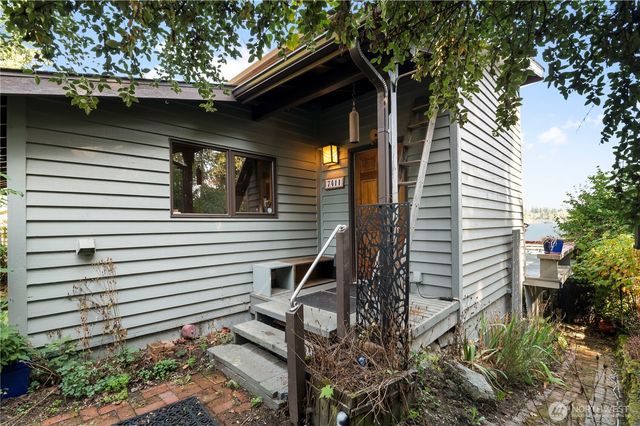 7411 Hermosa Beach Road, Tulalip, WA 98271