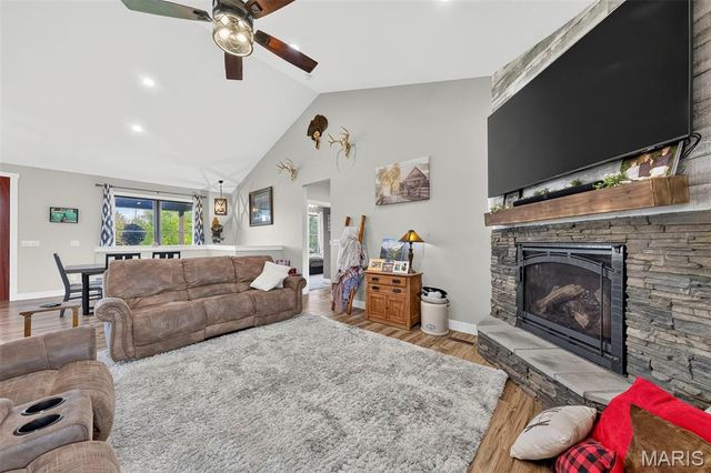 1010 Highway Uu, Silex, MO 63377