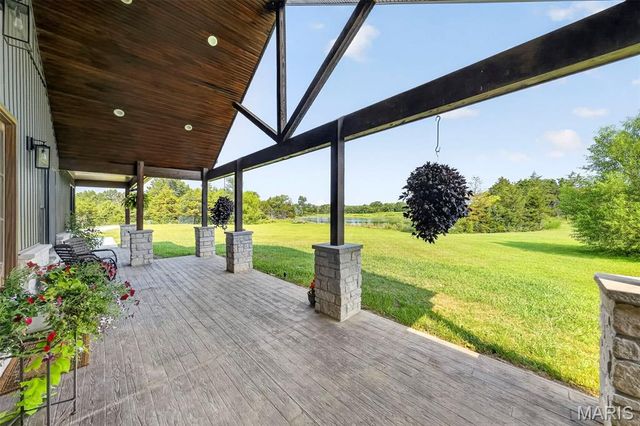 1010 Highway Uu, Silex, MO 63377