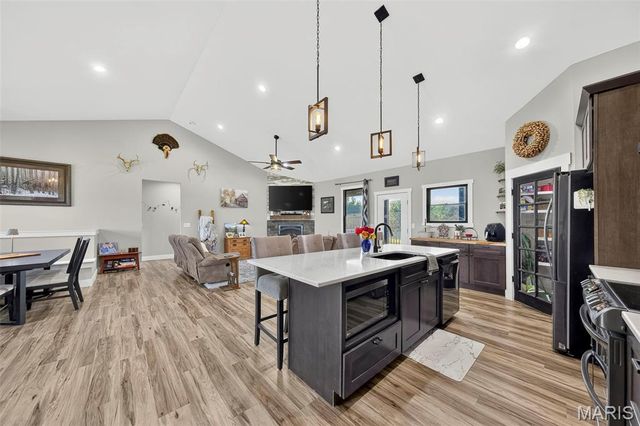 1010 Highway Uu, Silex, MO 63377