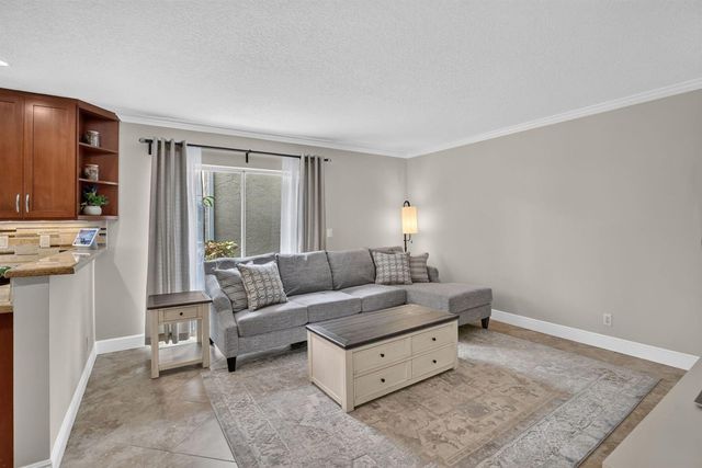 1131 NW 108TH Avenue, Plantation, FL 33322