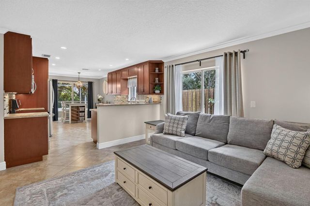 1131 NW 108TH Avenue, Plantation, FL 33322