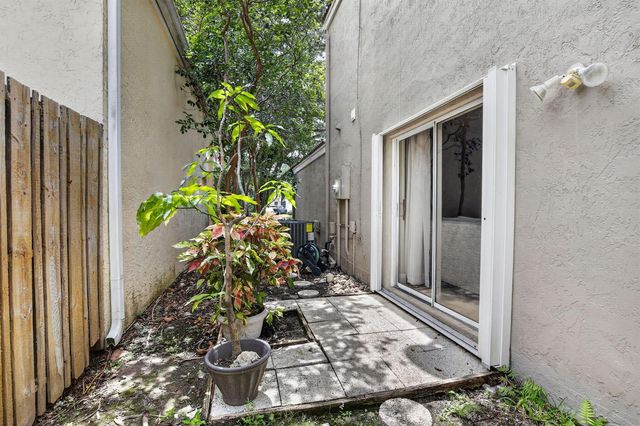 1131 NW 108TH Avenue, Plantation, FL 33322