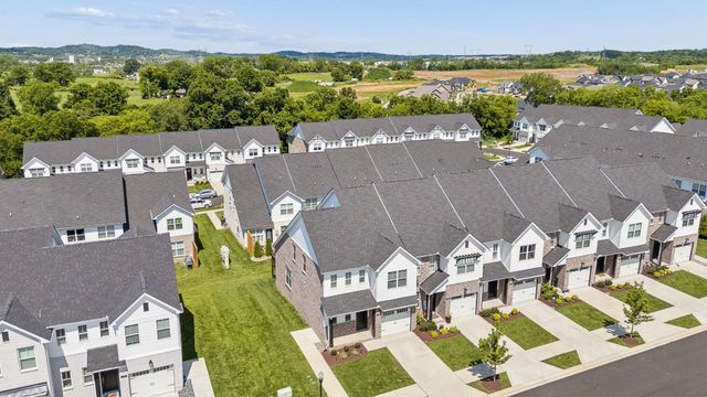 1420 Vanner Ct, Gallatin, TN 37066