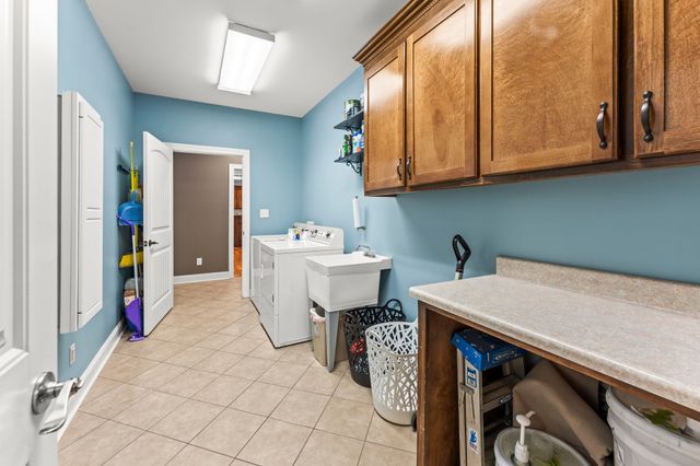 206 Knott Rd, Winchester, TN 37398