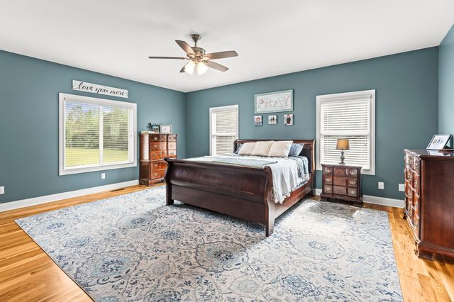 206 Knott Rd, Winchester, TN 37398