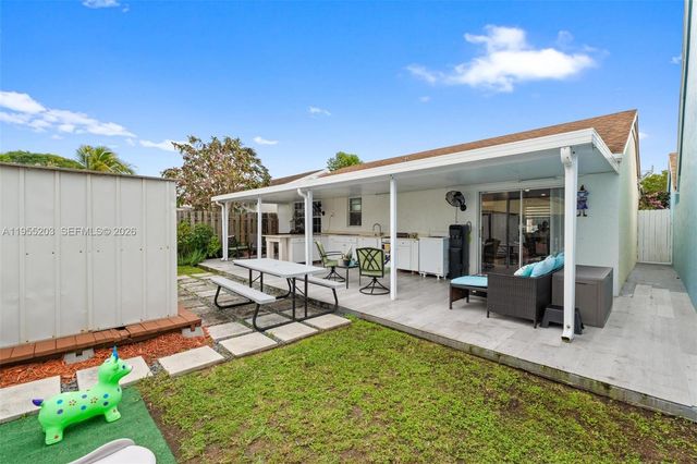 1366 Osprey Ct, Homestead, FL 33035