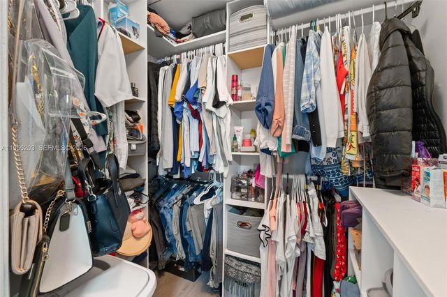 1366 Osprey Ct, Homestead, FL 33035