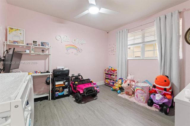 1366 Osprey Ct, Homestead, FL 33035