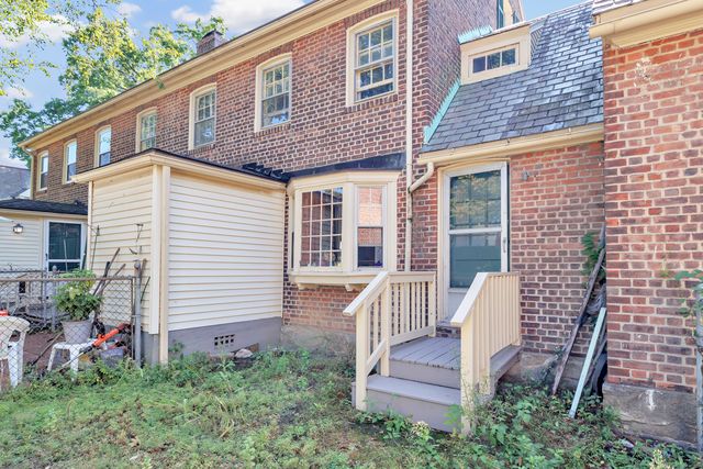 22 Sims Street, Bridgeport, CT 06604