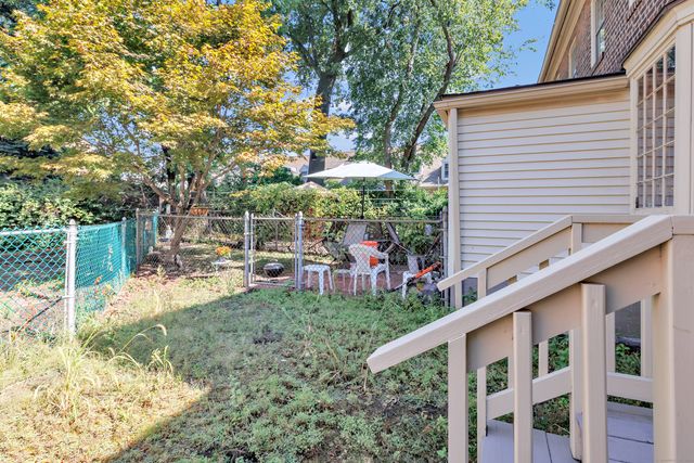 22 Sims Street, Bridgeport, CT 06604