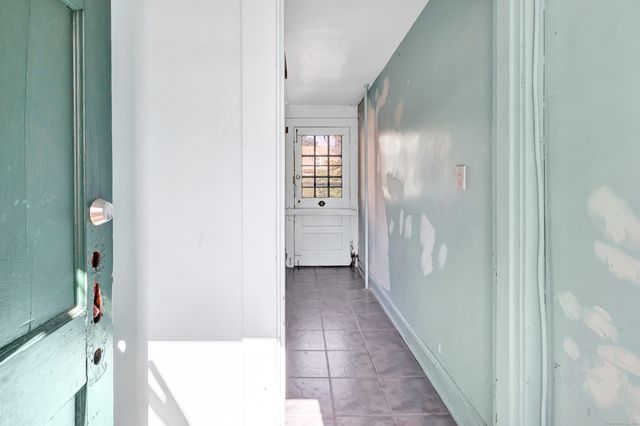 22 Sims Street, Bridgeport, CT 06604