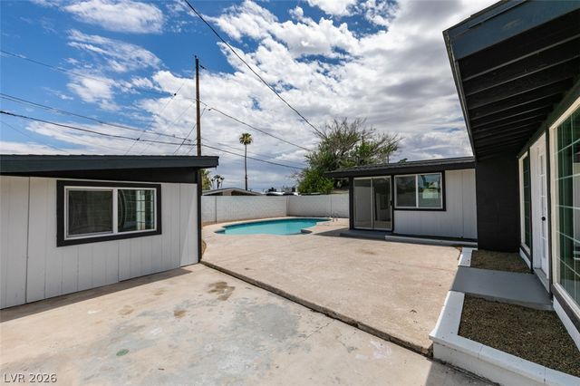 700 South Mallard Street, Las Vegas, NV 89107