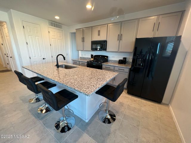 21572 E Treasure Road, Red Rock, AZ 85145