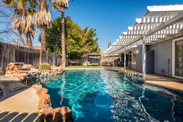 3346 Calico, Sacramento, CA 95826