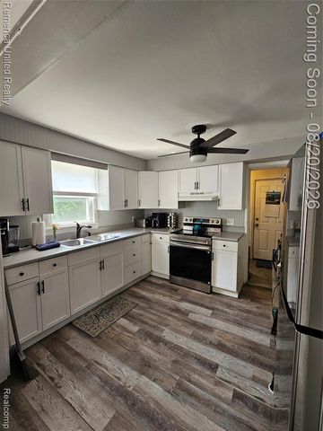 1608 S Lincoln Street, Bay City, MI 48708
