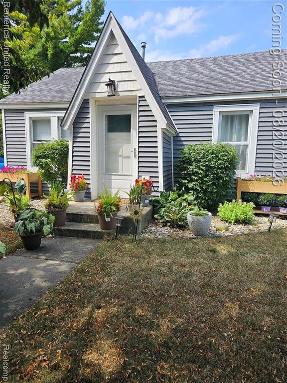1608 S Lincoln Street, Bay City, MI 48708
