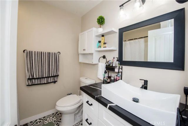 2803 Ladera Road, San Bernardino, CA 92405