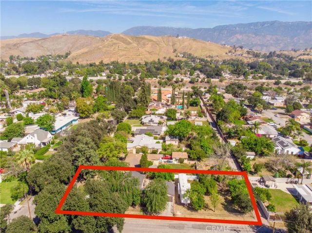 2803 Ladera Road, San Bernardino, CA 92405