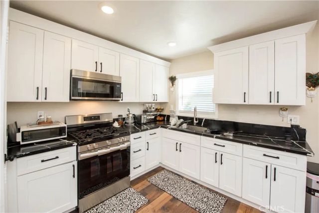 2803 Ladera Road, San Bernardino, CA 92405