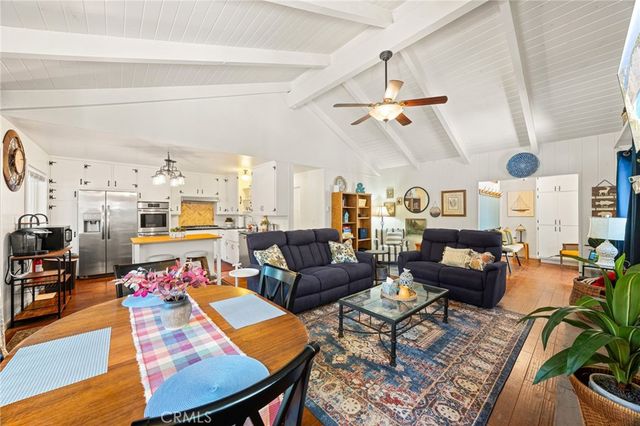 1966 Oakleaf Court, Running Springs, CA 92382