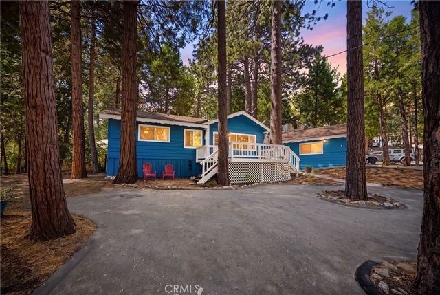 1966 Oakleaf Court, Running Springs, CA 92382