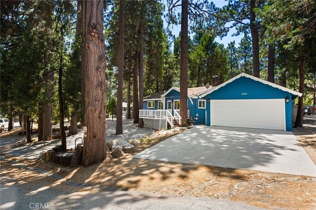 1966 Oakleaf Court, Running Springs, CA 92382